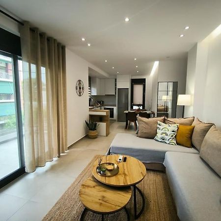 Floral Home 2 - 1St Floor Apt With Private Parking! Atena Exterior foto