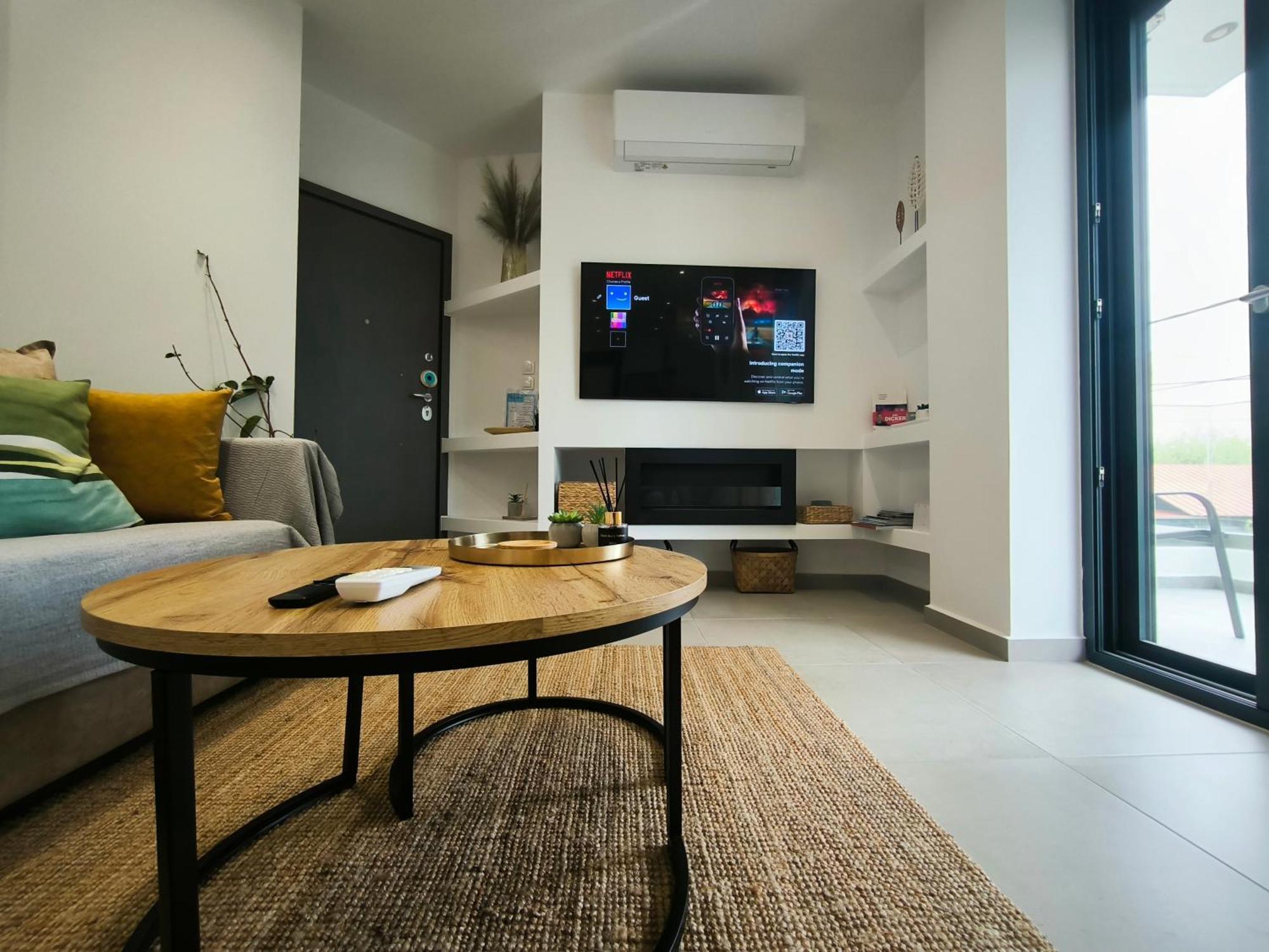 Floral Home 2 - 1St Floor Apt With Private Parking! Atena Exterior foto