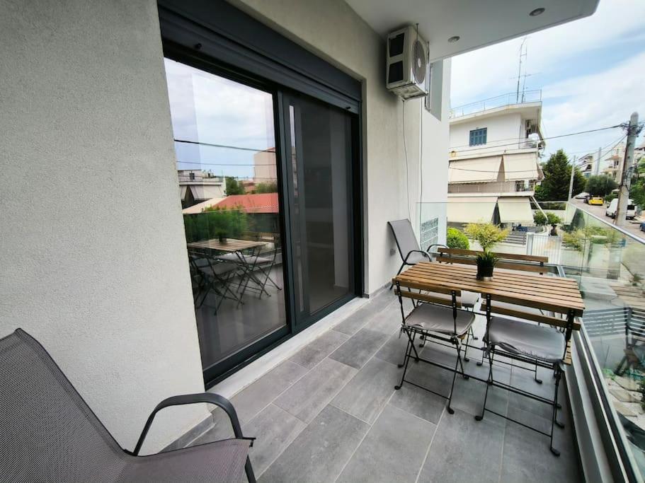 Floral Home 2 - 1St Floor Apt With Private Parking! Atena Exterior foto
